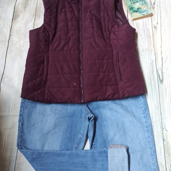 Vest - Picture 2 of 5